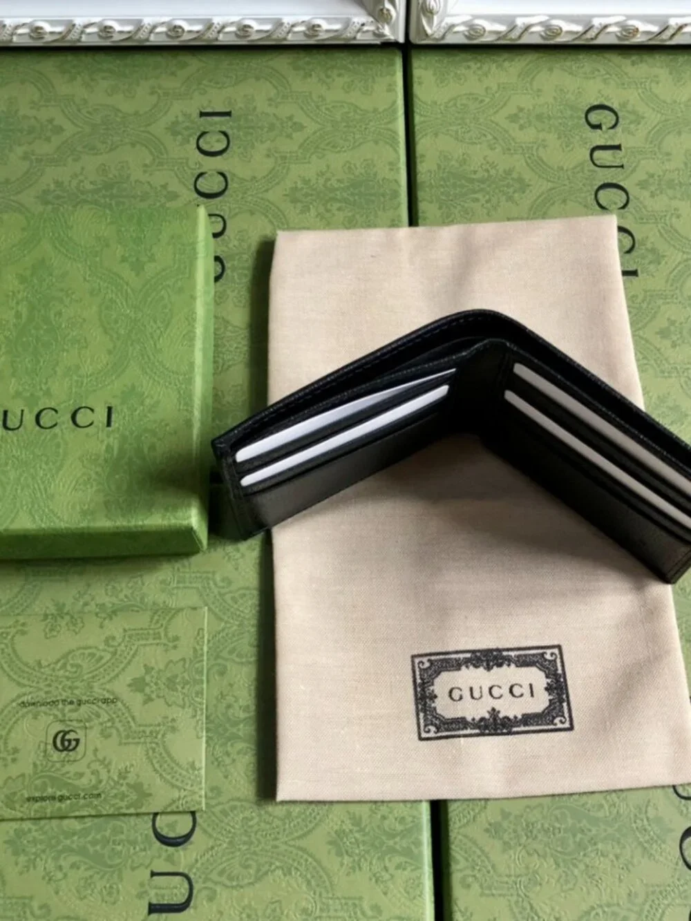 Gucci Aria GG Supreme Wallet with Interlocking G